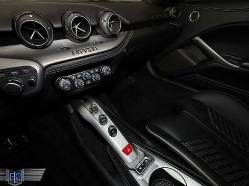 Used 2014 Ferrari F12 Berlinetta image 25