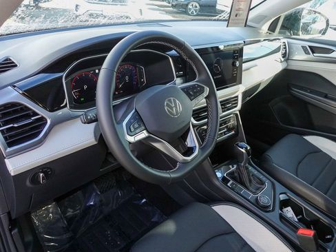New 2025 Volkswagen Taos SEL image 11