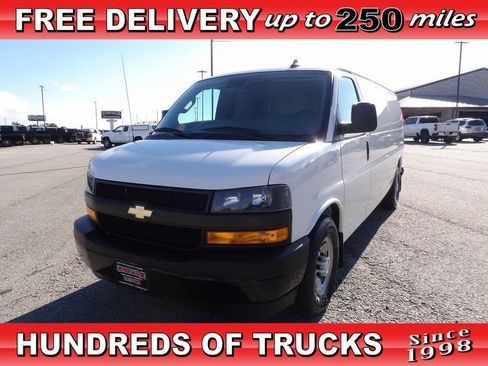 Used 2019 Chevrolet Express 3500 Extended w/ Driver Convenience Package RWD image 1