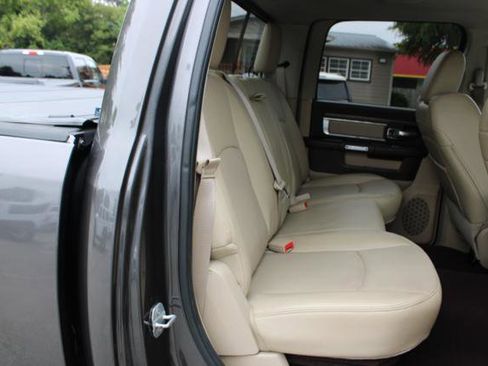 Used 2014 RAM 2500 Laramie w/ Convenience Group image 26
