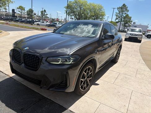 Used 2024 BMW X4 xDrive30i w/ Premium Package AWD/4WD image 2