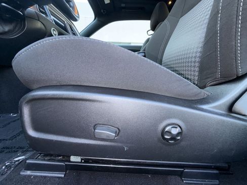 Used 2021 Dodge Challenger SXT RWD image 14