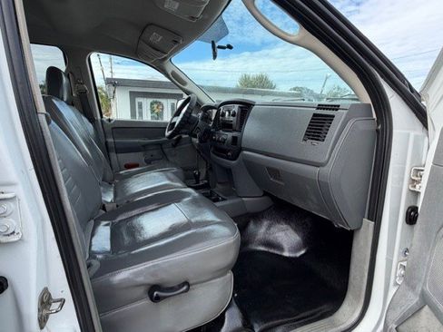 Used 2006 Dodge Ram 2500 Truck ST image 16
