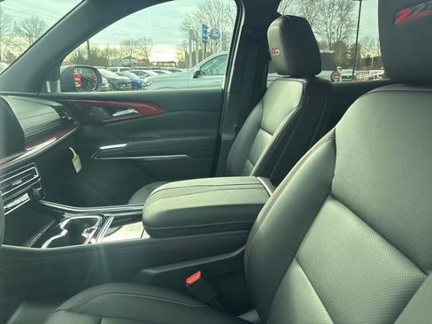 New 2026 Chevrolet Traverse Z71 w/ Driver Confidence Package image 8