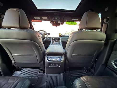Certified 2025 Nissan Armada Platinum Reserve AWD/4WD image 13