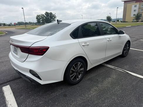 Used 2023 Kia Forte LXS FWD image 5