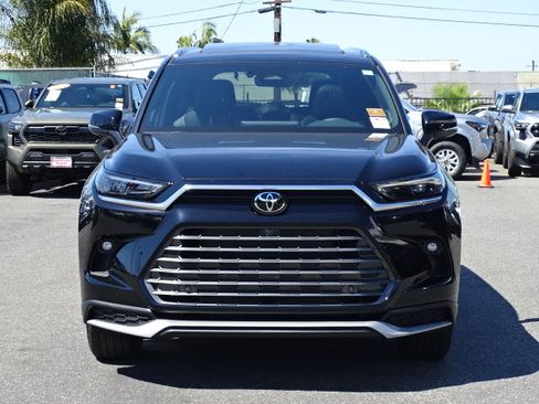 New 2026 Toyota Grand Highlander Limited AWD/4WD image 3