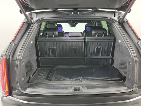 Used 2026 Cadillac Escalade IQ Sport 1 w/ LPO, Floor Liner Package AWD/4WD image 8