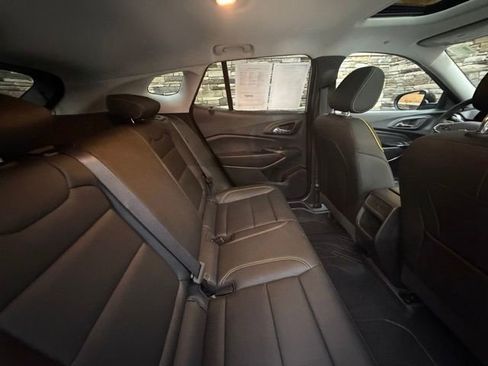 Used 2025 Chevrolet Trax ACTIV w/ Sunroof Package FWD image 30