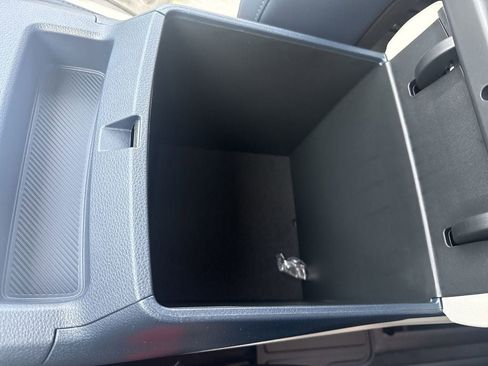 New 2026 Kia Carnival EX image 39