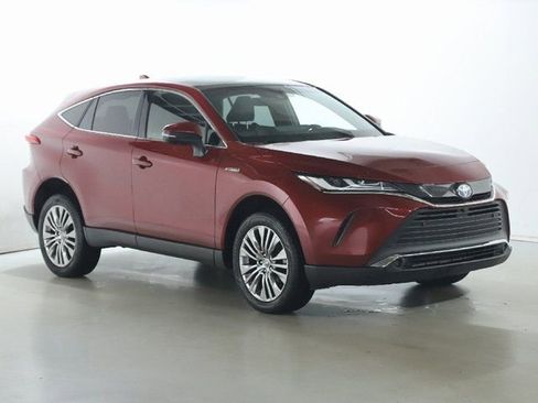 Used 2021 Toyota Venza Limited w/ Advanced Technology Package image 10