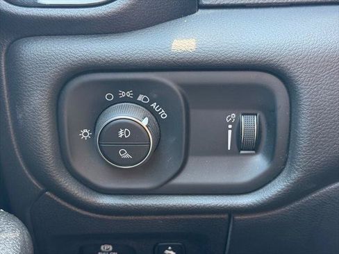 Used 2024 RAM 1500 Big Horn AWD/4WD image 10