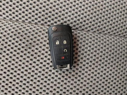 Used 2016 Chevrolet Equinox LT image 32