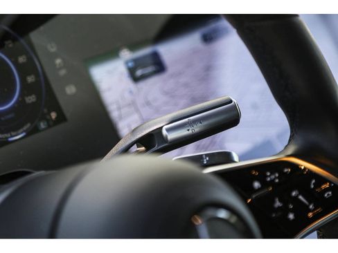 Certified 2023 Mercedes-Benz EQS 580 4MATIC Sedan image 17