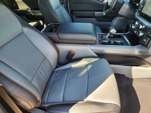 New 2025 Ford F150 Lariat w/ FX4 Off-Road Package image 16