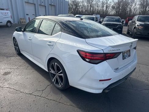 Used 2023 Nissan Sentra SR w/ SR Premium Package image 7