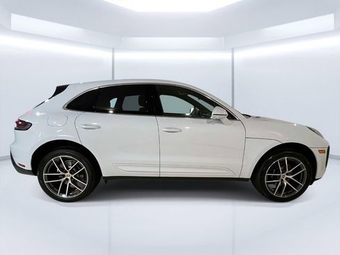 New 2026 Porsche Macan image 9