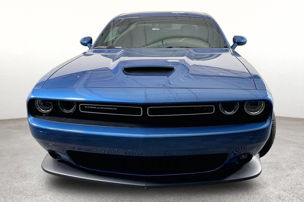 Used 2023 Dodge Challenger R/T RWD image 4