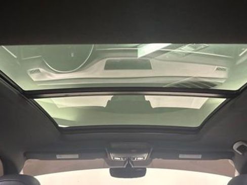 Used 2020 Volkswagen Atlas Cross Sport SE w/ Panoramic Sunroof Package FWD image 33
