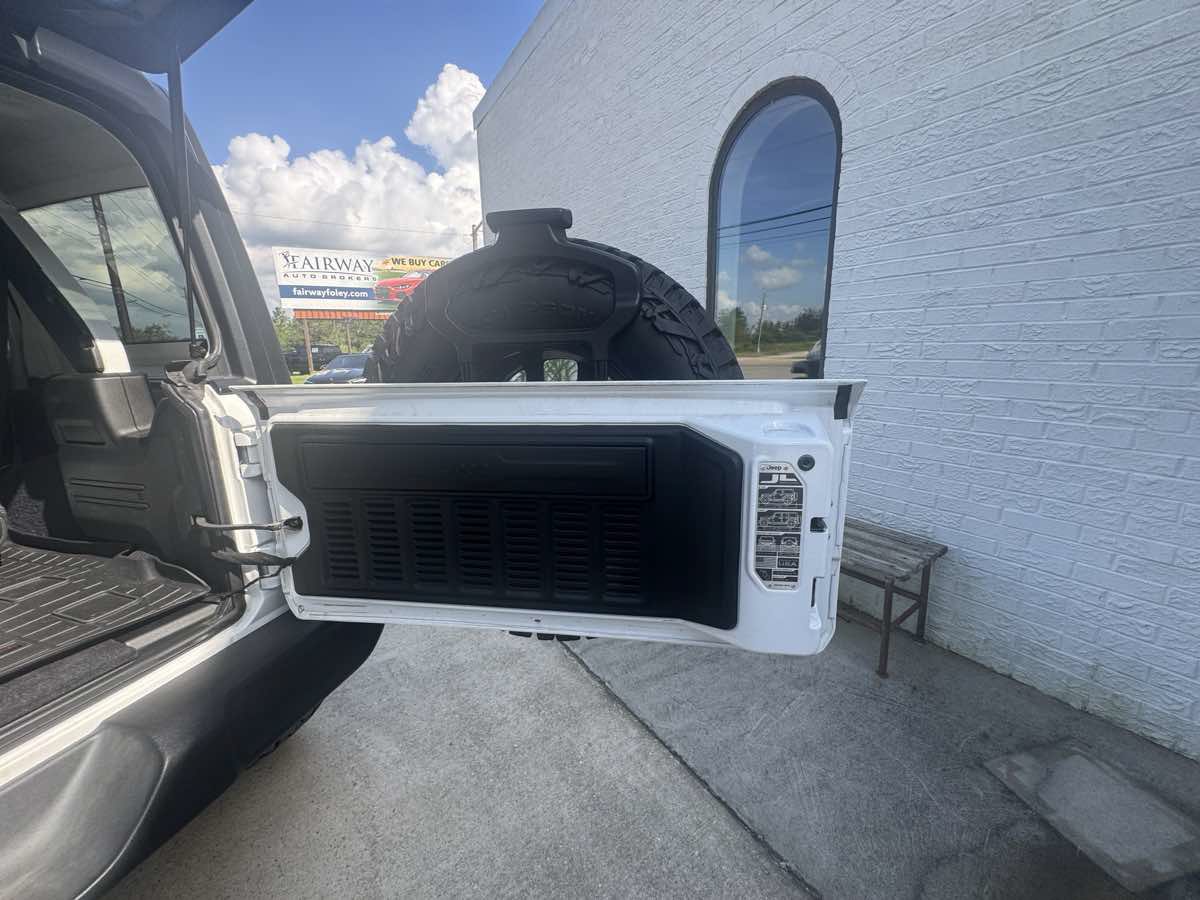 Used 2020 Jeep Wrangler Unlimited Sport AWD/4WD image 18