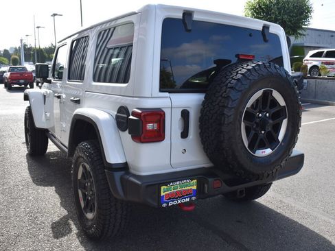 Used 2018 Jeep Wrangler Unlimited Rubicon AWD/4WD image 7