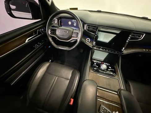 Used 2023 Jeep Grand Wagoneer 4WD w/ Convenience Group III image 9