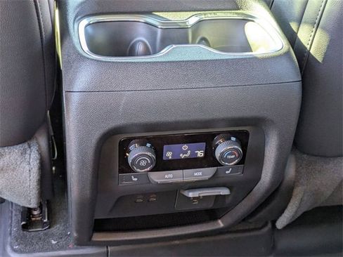 New 2026 Chevrolet Traverse RS w/ LPO, Floor Liner Package image 31