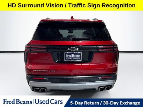 Used 2026 Chevrolet Traverse LT w/ Driver Confidence Package AWD/4WD image 9