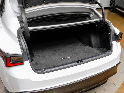 Used 2025 Lexus IS 350 F Sport RWD image 53