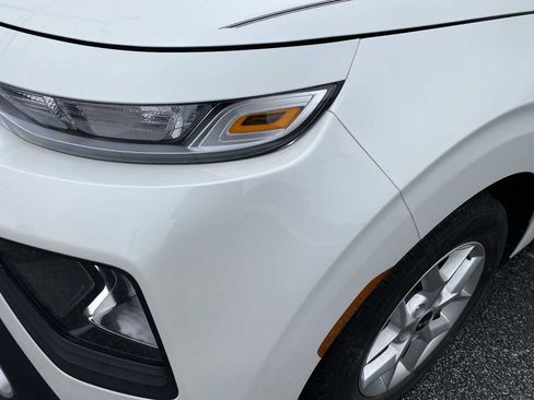 Used 2022 Kia Soul LX w/ Technology Package image 10