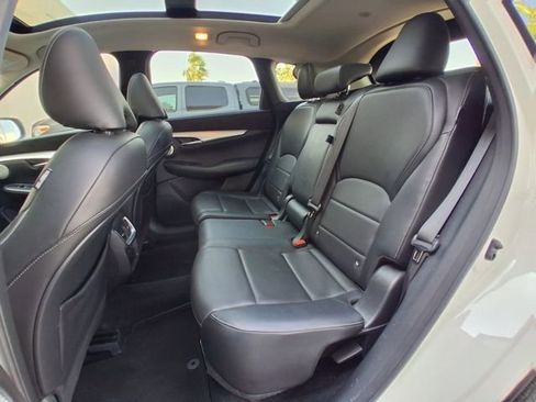 Certified 2022 INFINITI QX50 Sensory image 16