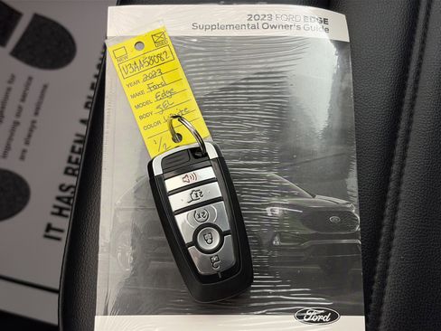 Used 2023 Ford Edge SEL w/ Convenience Package image 34