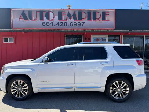Used 2016 GMC Terrain Denali image 1
