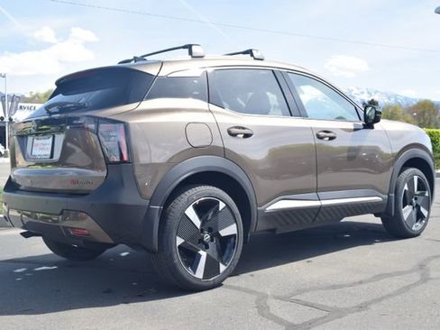 New 2026 Nissan Kicks SR w/ Cold Weather Package AWD/4WD image 7
