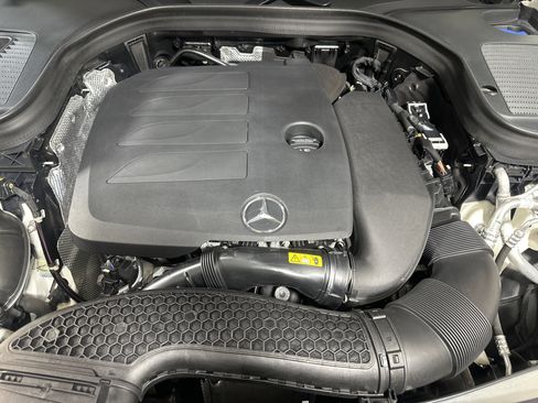Used 2022 Mercedes-Benz GLC 300 4MATIC image 26