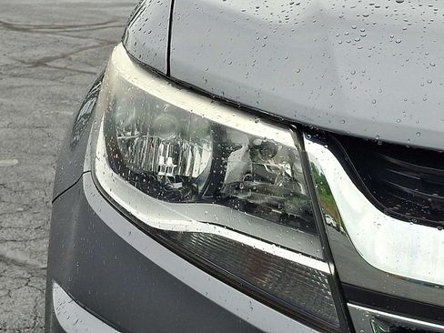 Used 2020 Chevrolet Colorado LT AWD/4WD image 9