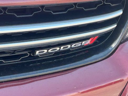 Used 2017 Dodge Charger SE RWD image 10