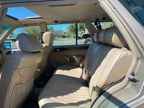 Used 1995 Mercedes-Benz E 320 Wagon image 24