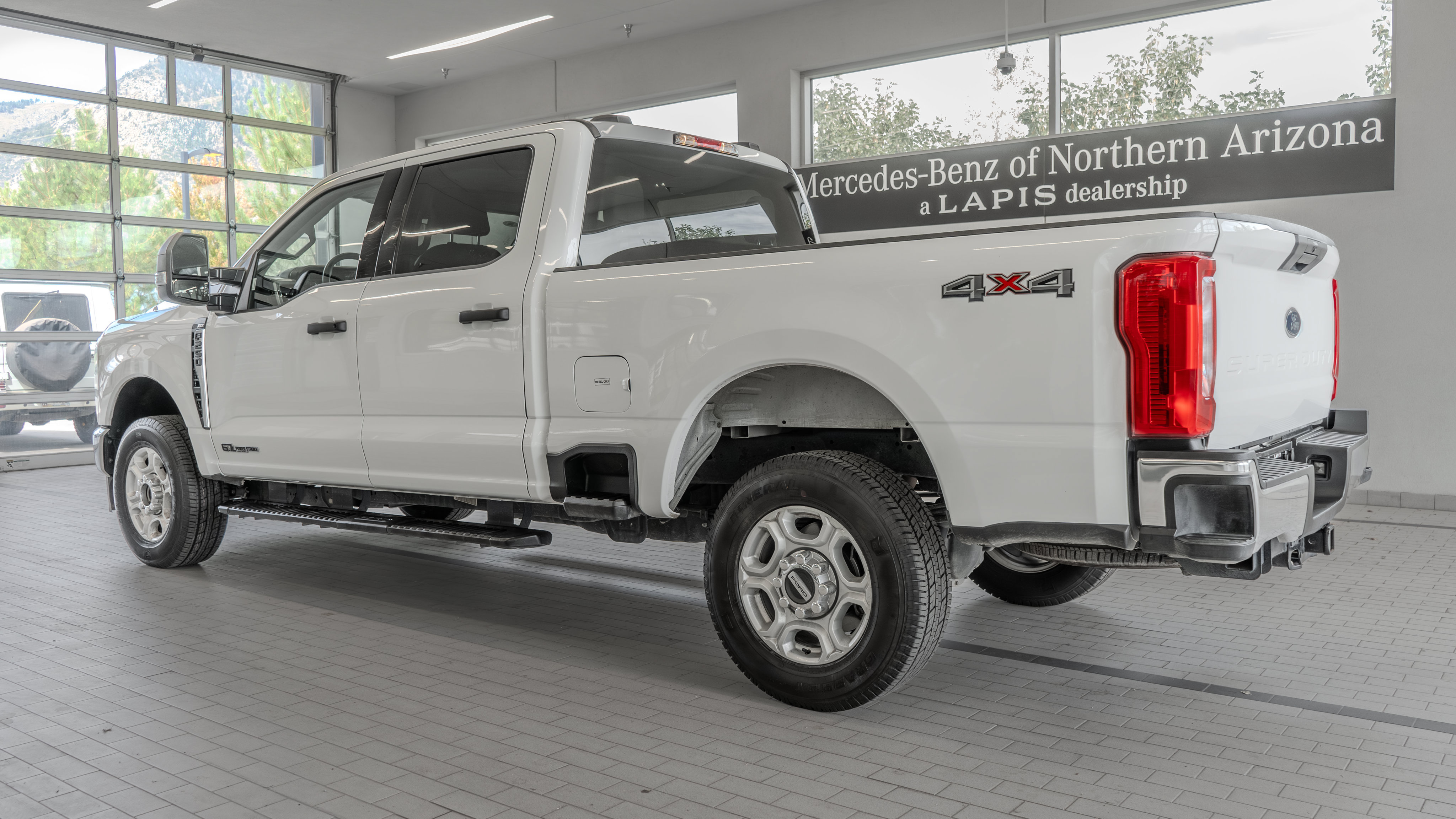 Used 2025 Ford F250 XLT AWD/4WD image 13