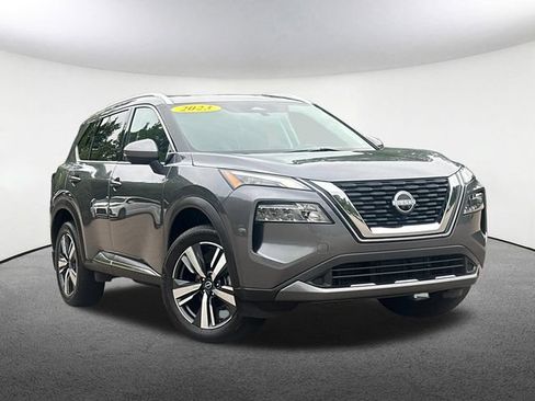 Used 2023 Nissan Rogue SL AWD/4WD image 2