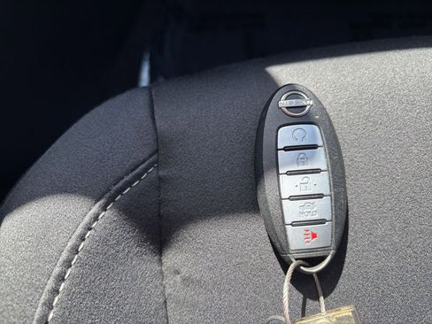 Used 2025 Nissan Altima 2.5 SV FWD image 25