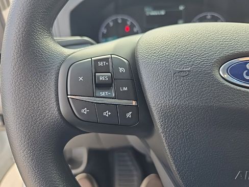 New 2025 Ford Transit 250 148 Medium Roof image 28