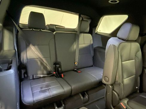 Used 2023 Chevrolet Traverse RS w/ LPO, Floor Liner Package image 35