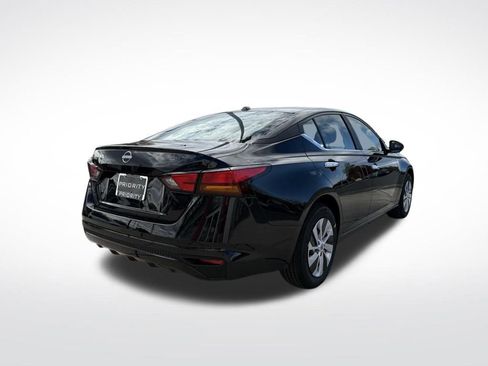 New 2025 Nissan Altima 2.5 S image 5