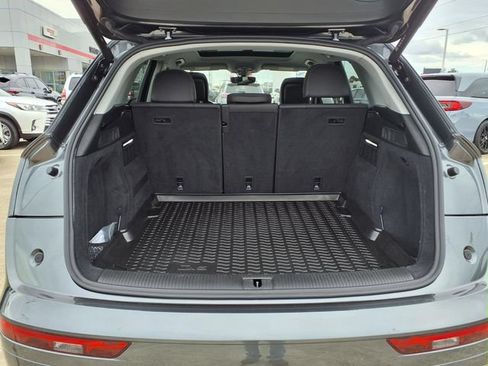 Used 2023 Audi Q5 2.0T Prestige w/ Prestige Package AWD/4WD image 7