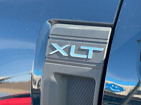 Used 2022 Ford Maverick XLT w/ XLT Luxury Package image 13