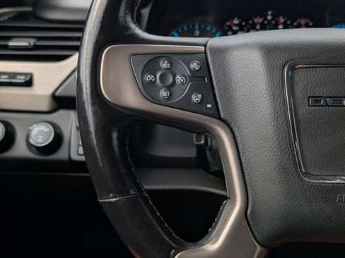 Used 2019 GMC Yukon XL Denali AWD/4WD image 27