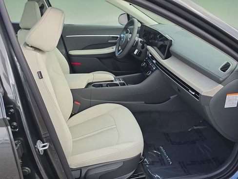 New 2026 Hyundai Sonata SEL FWD image 24