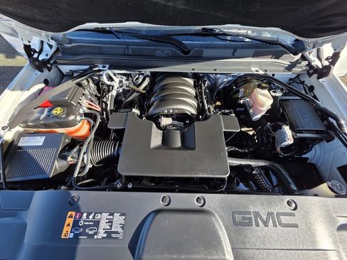 Used 2017 GMC Yukon SLT w/ Premium Edition image 20