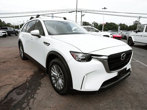 Used 2024 MAZDA CX-90 Plug-In Hybrid w/ Preferred AWD/4WD image 3